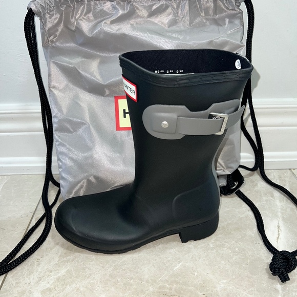 Kids Hunter Boots - Picture 1 of 4